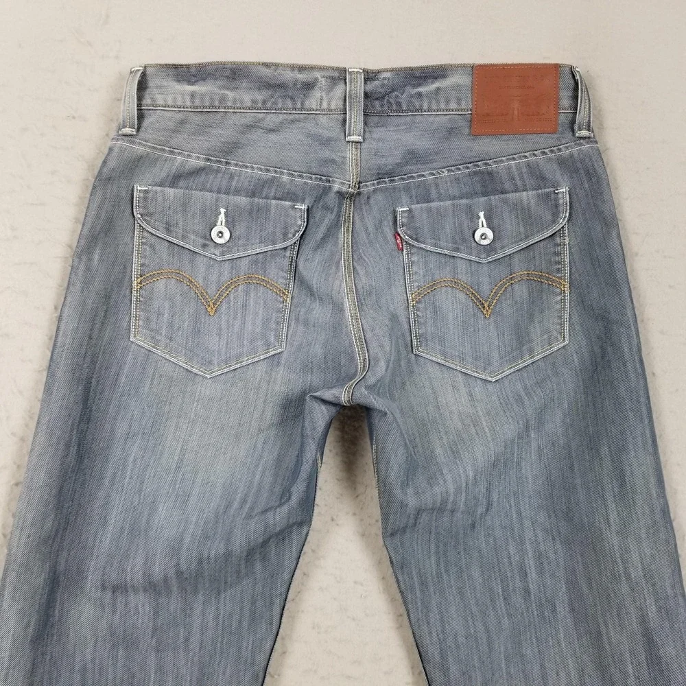 Levis brand levi